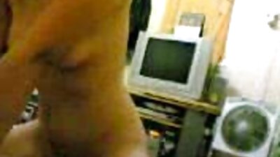 પાતળી શ્યામા બેબ એક ગંદા જૂના દોસ્ત દ્વારા fucked સેકસી બીપી વીડીયો છે